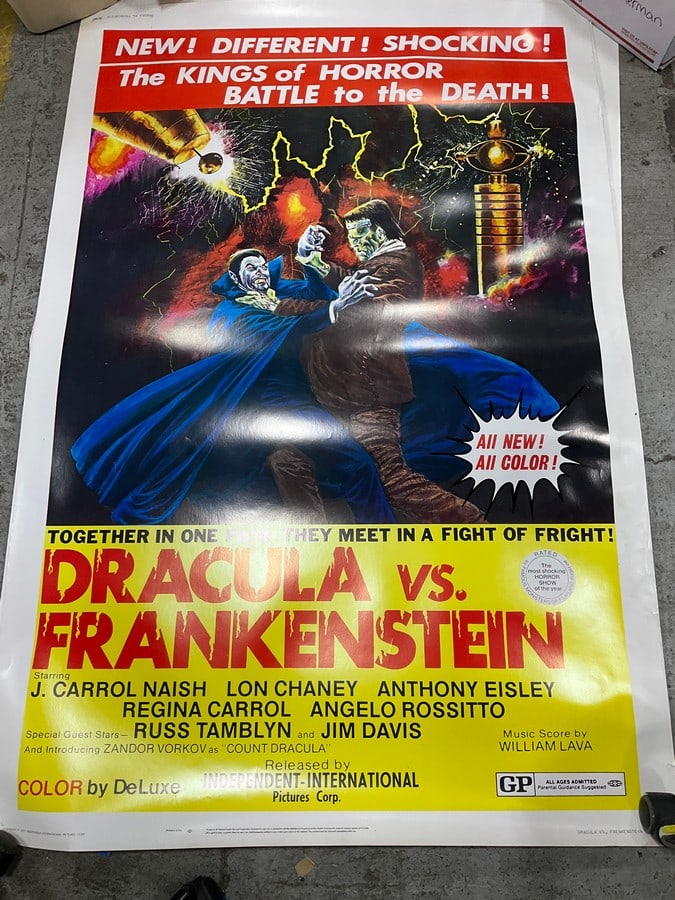 Dracula vs. Frankenstein vintage poster(40in.x60in.-slight damage): Dracula vs. Frankenstein vintage poster(40in.x60in.-slight damage)