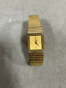 Women's seiko tank watch(working condition new battery)