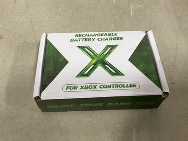 Xbox controller rechargable batteries and charger(new)