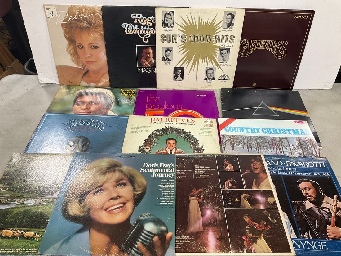 Vintage Records (Jim Reeves, Doris Days, etc) (1 of 1)
