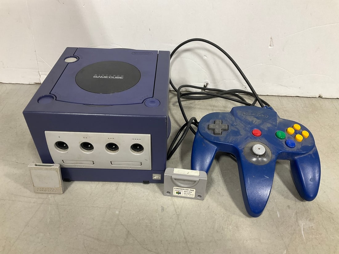 Nintendo Gamecube, Controller, and more (1 of 1)