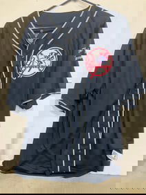 NY Yankees button up jersey shirt(XL)