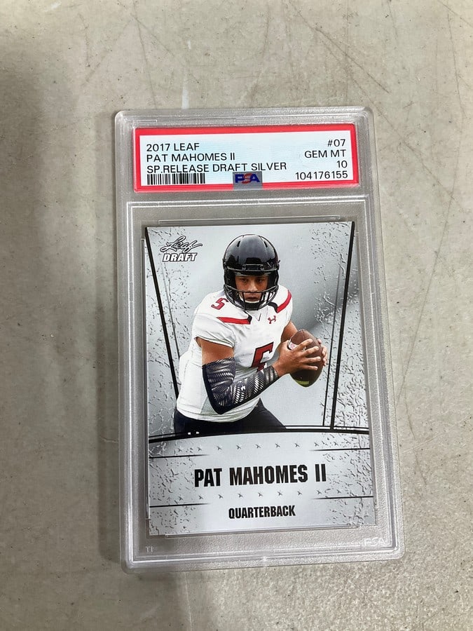 2017 Pat Mahomes II sp release draft silver graded card (1 of 1)