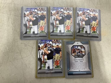 Daniel Jones collectible cards