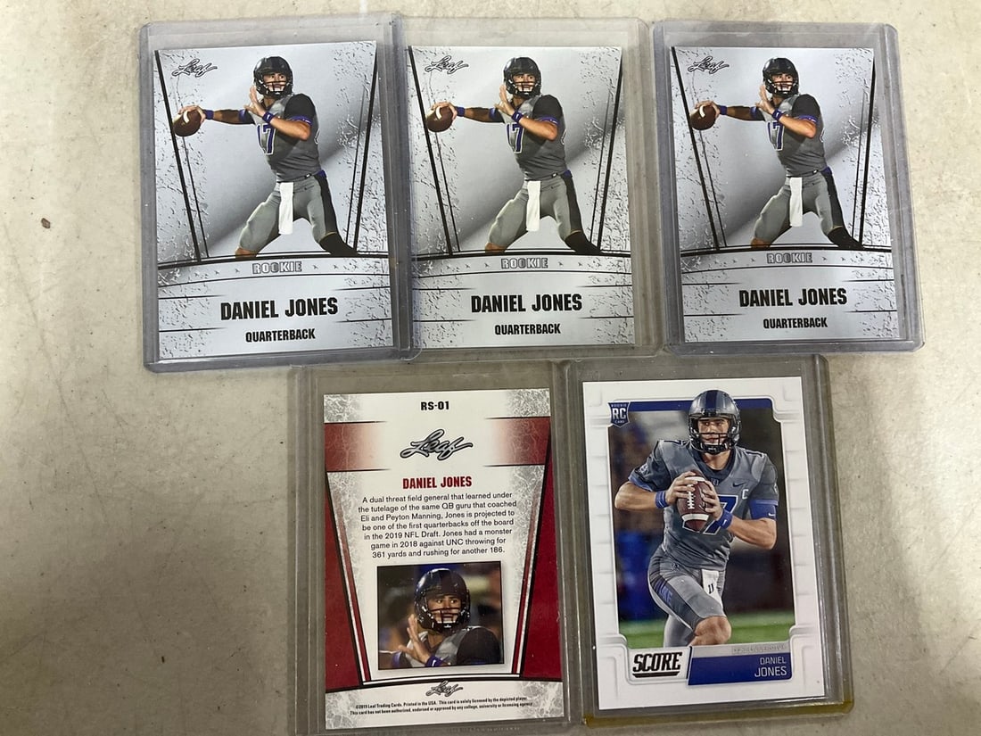 Daniel Jones collectible cards: Daniel Jones collectible cards