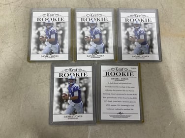 Daniel Jones rookie collectible cards