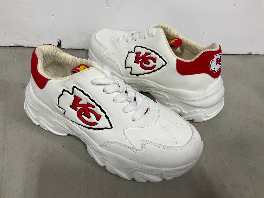 Kansas City Cheifs Chunky White Sneakers (No Size): Kansas City Cheifs Chunky White Sneakers (No Size)