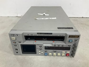 Sony DVCAM Digital Videocassette Recorder (DSR-45)