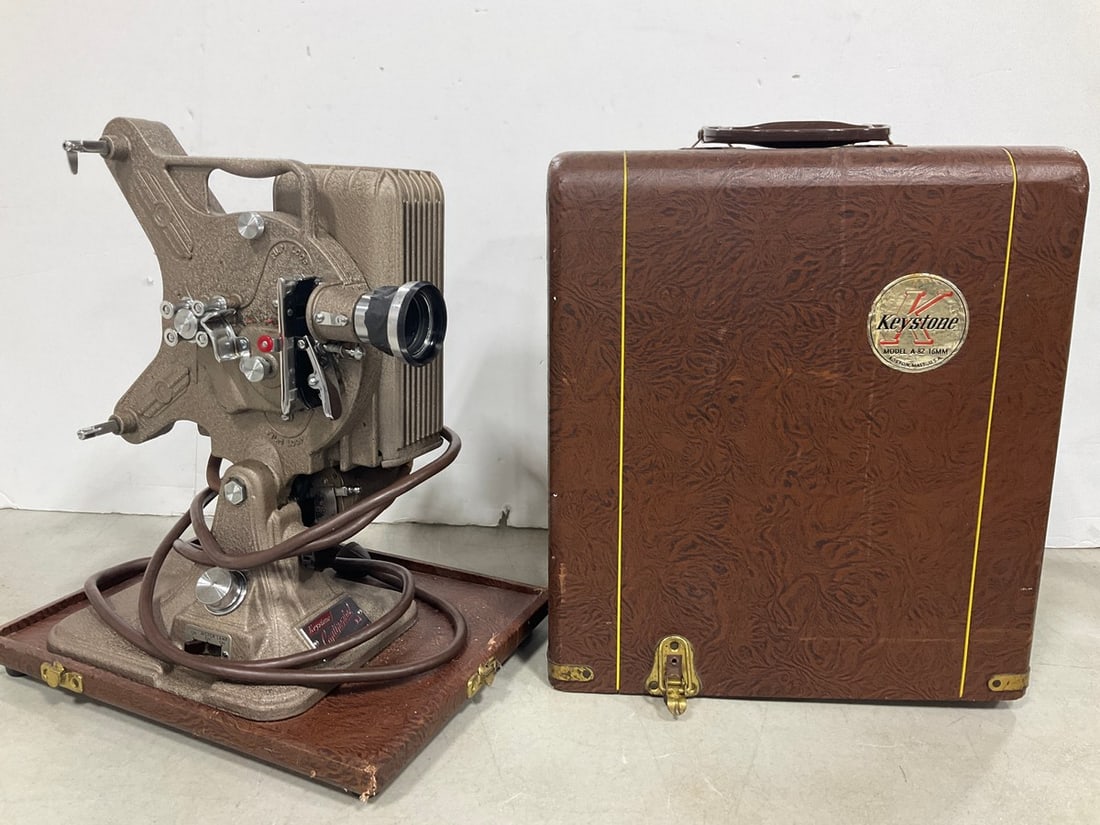 Keystone 16mm Projector (A-82) (1 of 1)
