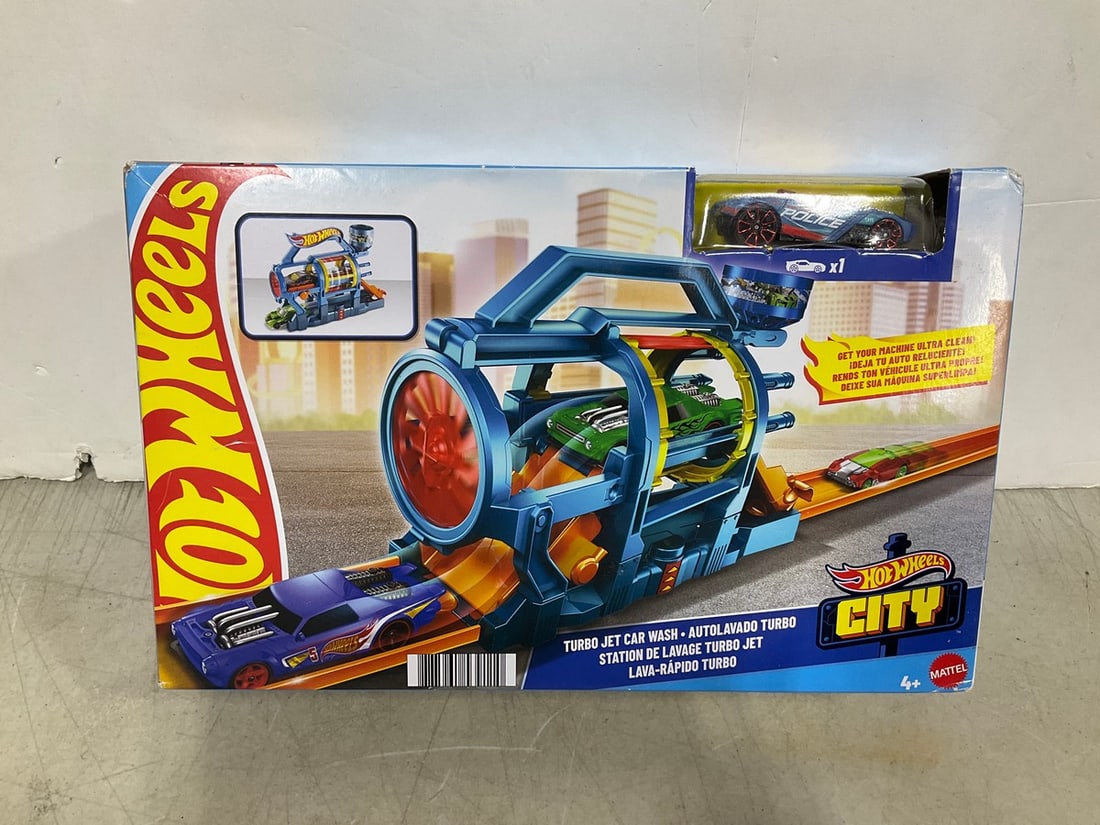 HotWheels City turbo jet car wash set with police car(new in box) (1 of 1)