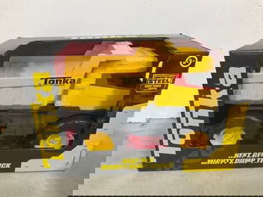 Tonka Next Gen mighty dump truck(new in box)