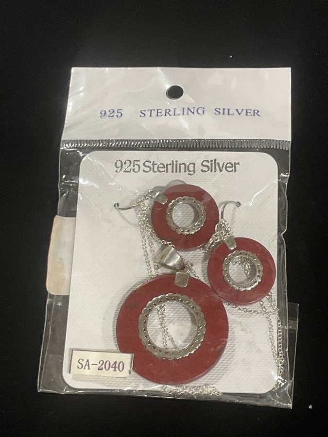 New 925 Sterling silver earrings and necklace with chain set: New 925 Sterling silver earrings and necklace with chain set