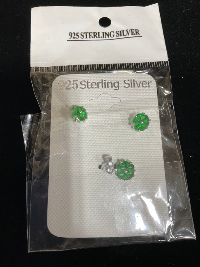 New 925 Sterling silver earrings/pendant set (1 of 1)