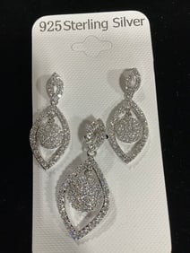 New 925 Sterling silver earrings/pendant set