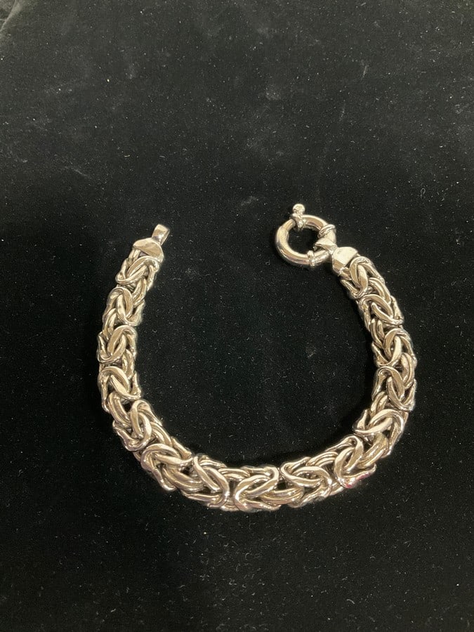 Sterling silver italian bracelet(24 grams): Sterling silver italian bracelet(24 grams)