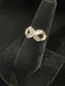 Sterling silver ring with stones(size 7)