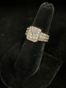 Sterling silver ring with stones(size 6)