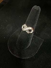 Sterling silver infinity ring with stones(size 8)