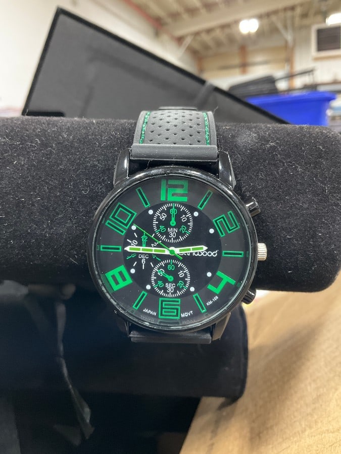 Sandwood green and black watch (1 of 1)