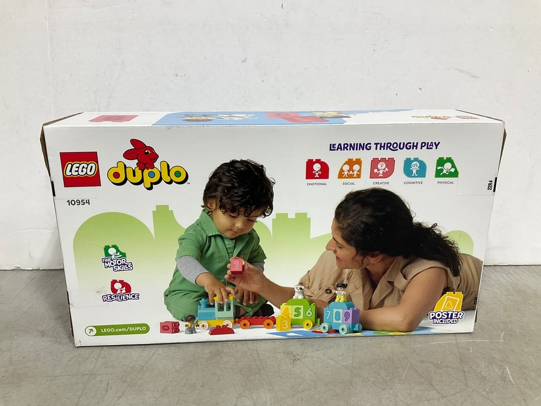 Lego duplo learning through play set(new in box)