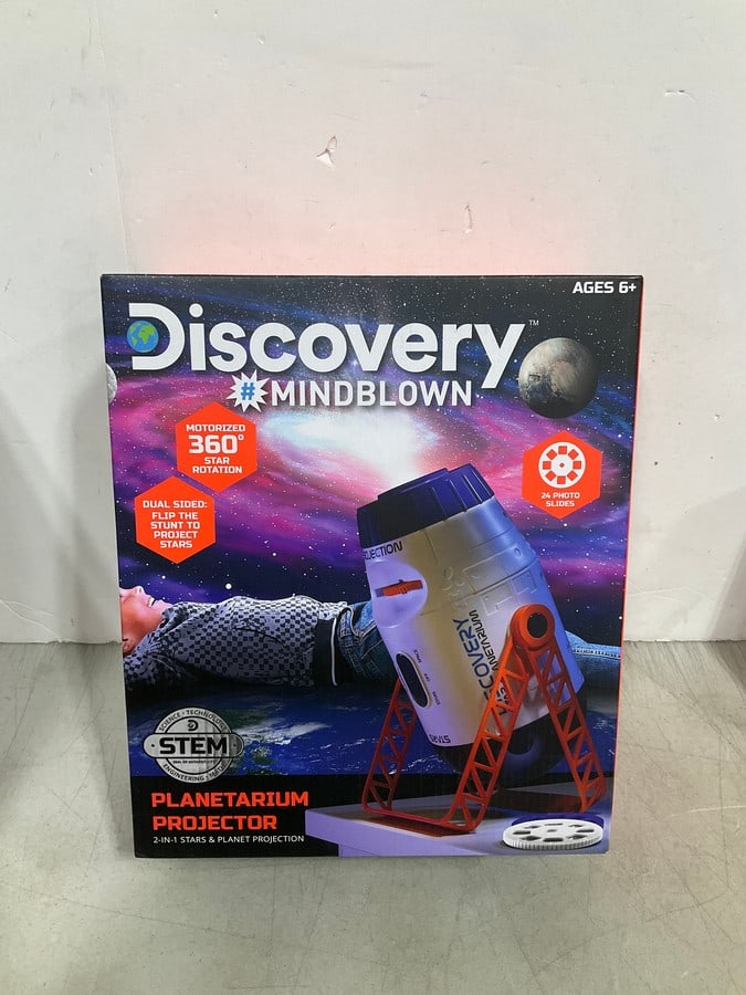 Discovery mindblown planetarium projector(new in package): Discovery mindblown planetarium projector(new in package)