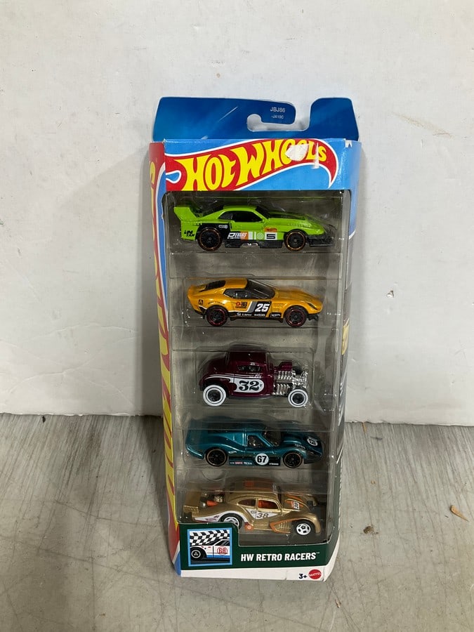 HotWheels HW Retro racers set(new in package): HotWheels HW Retro racers set(new in package)