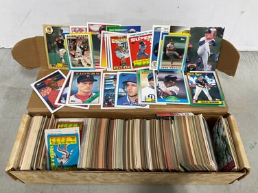Collectible sports cards(mostly baseball-various years)