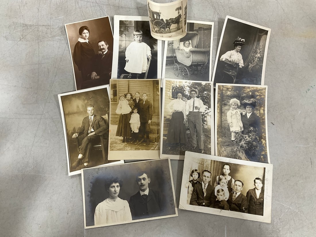 Vintage photographic postcards (1 of 1)