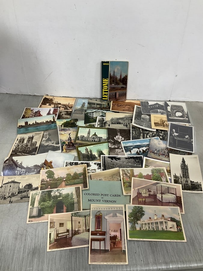 Vintage postcards and Lettonie book (1 of 1)