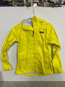 Patagonia Jacket with Hood  (Womens XS)