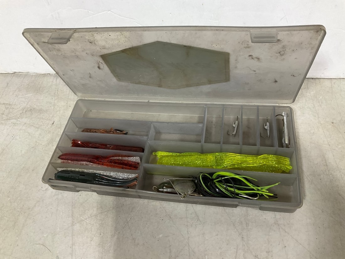 Vintage Fishing Lures (1 of 1)