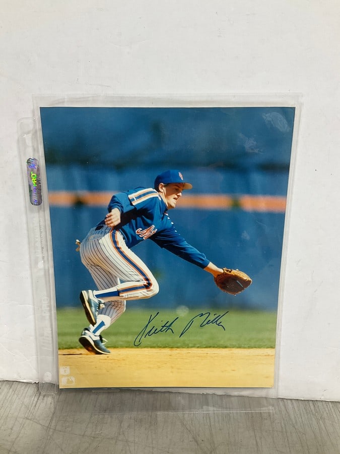 Keith Miller Signed Photographic Print (8inx10in): Keith Miller Signed Photographic Print (8inx10in)