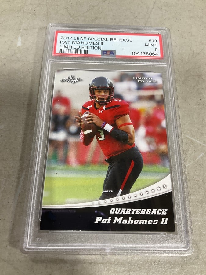 2017 Pat Mahomes Graded Card: 2017 Pat Mahomes Graded Card