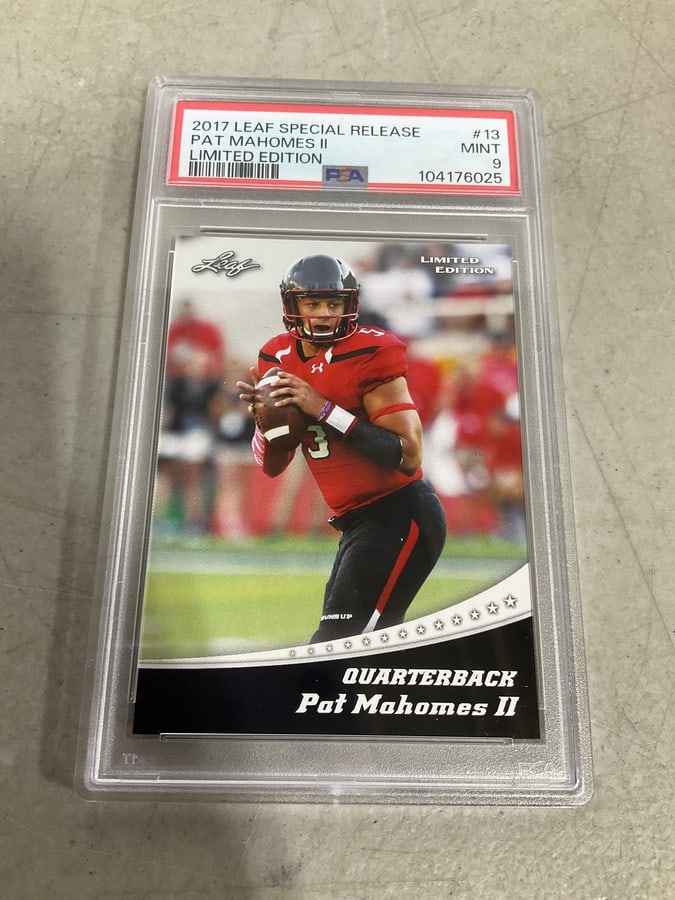 2017 Pat Mahomes Graded Card: 2017 Pat Mahomes Graded Card