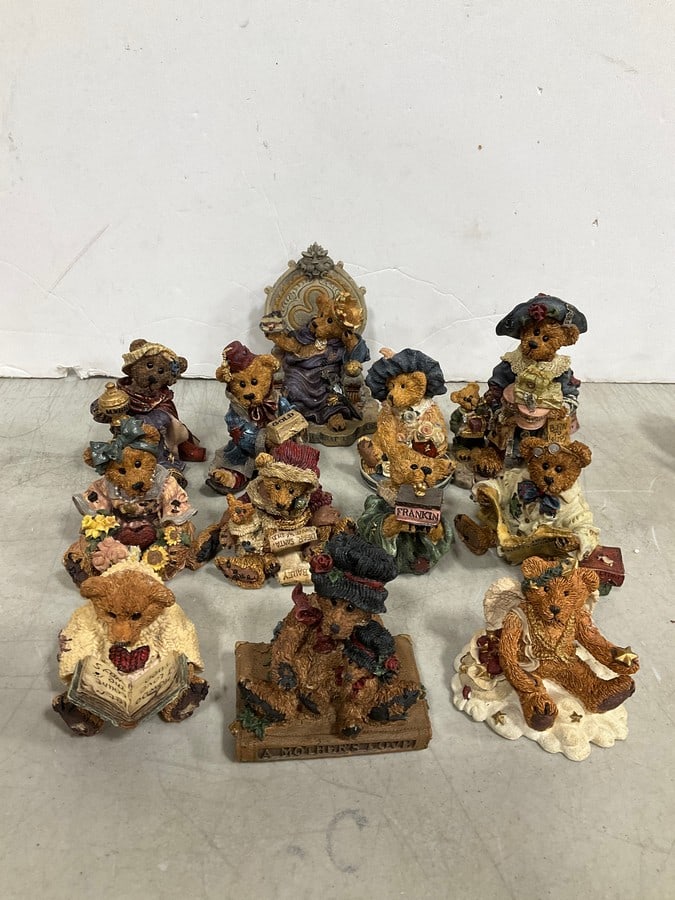 Various Ceramic Boyds Bears and Friends Figures (Tallest - 5in) (1 of 1)