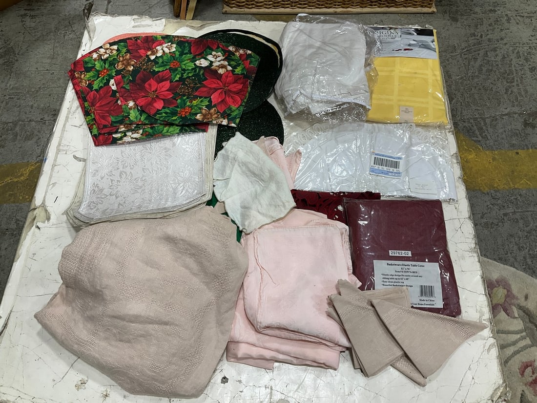 Various Crochetted Napkins, Doilies, and more (1 of 1)