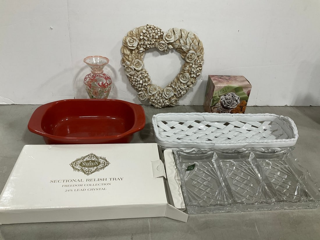 Shannon Crystal/Ceramic Trays, Handpainted Glass Vase, and more (Longest - 15in): Shannon Crystal/Ceramic Trays, Handpainted Glass Vase, and more (Longest - 15in)