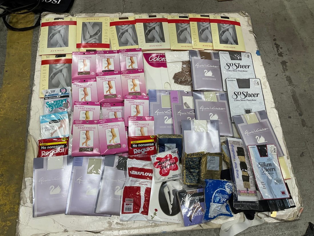 Various Pantyhose (So Sheer, Gloria Vanderbilt, etc): Various Pantyhose (So Sheer, Gloria Vanderbilt, etc)