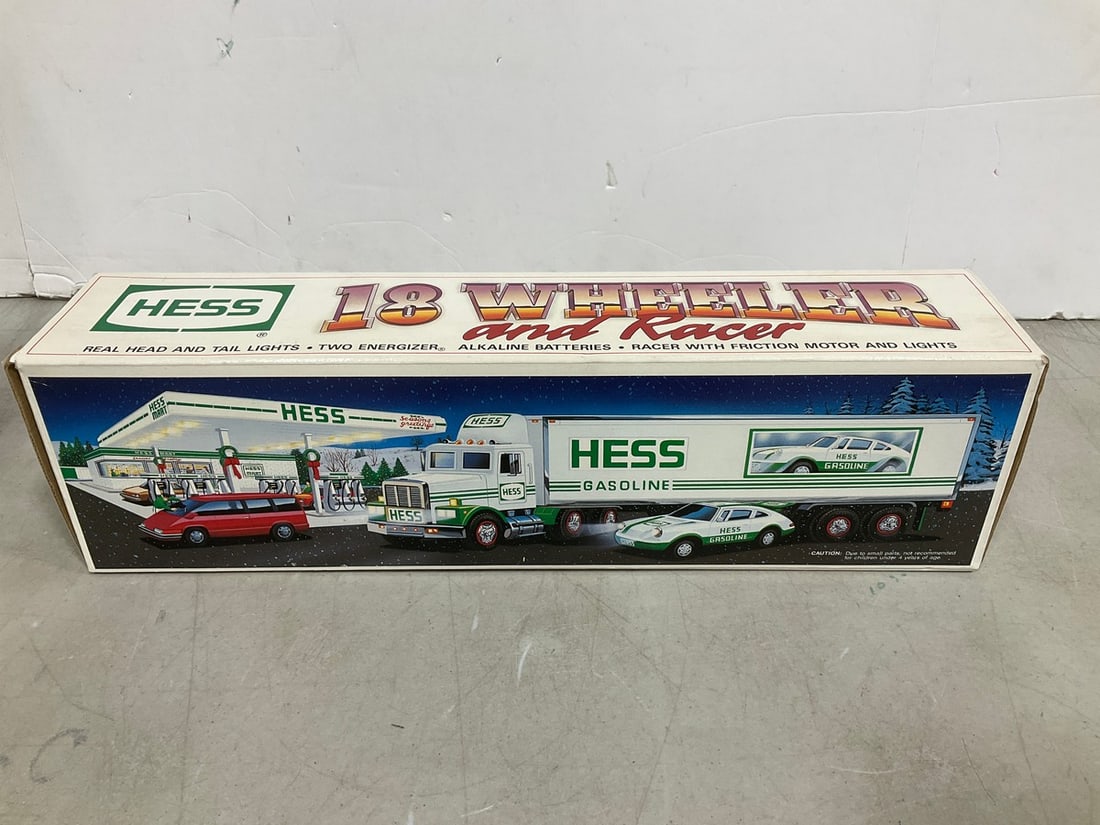 HESS 18 wheeler truck and racer 1992 new in box (1 of 1)