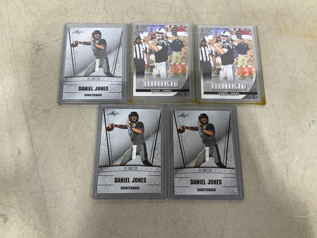 Daniel Jones collectible cards (1 of 1)