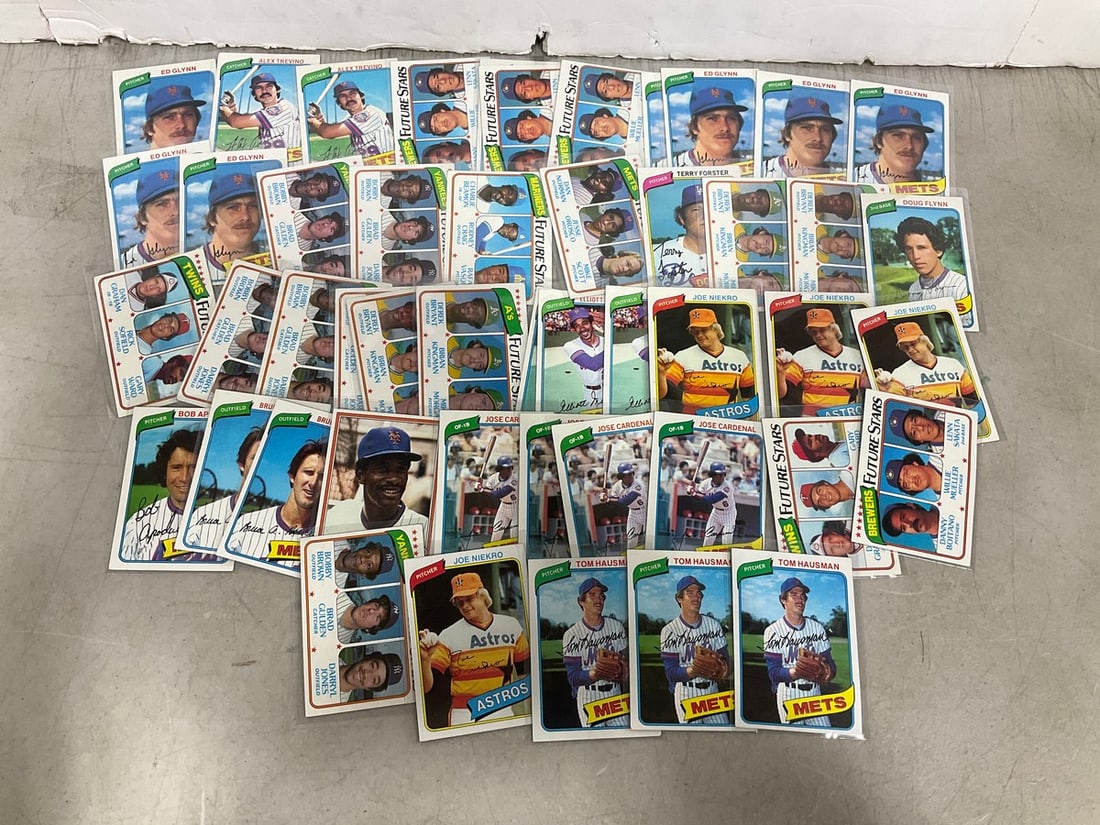 Vintage collectible baseball cards (1 of 1)