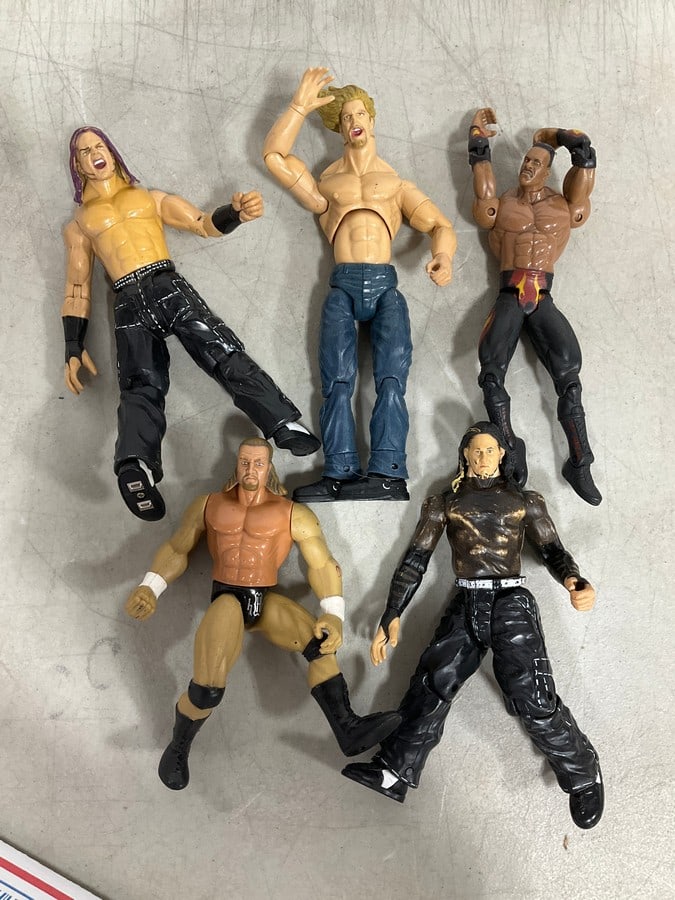 Vintage wrestling figures (1 of 1)