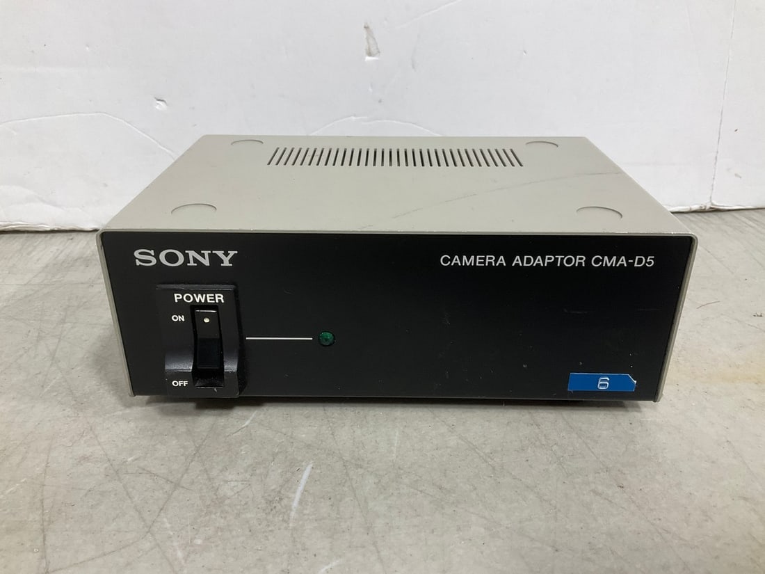 Sony camera adaptor (CMA-D5) (1 of 1)