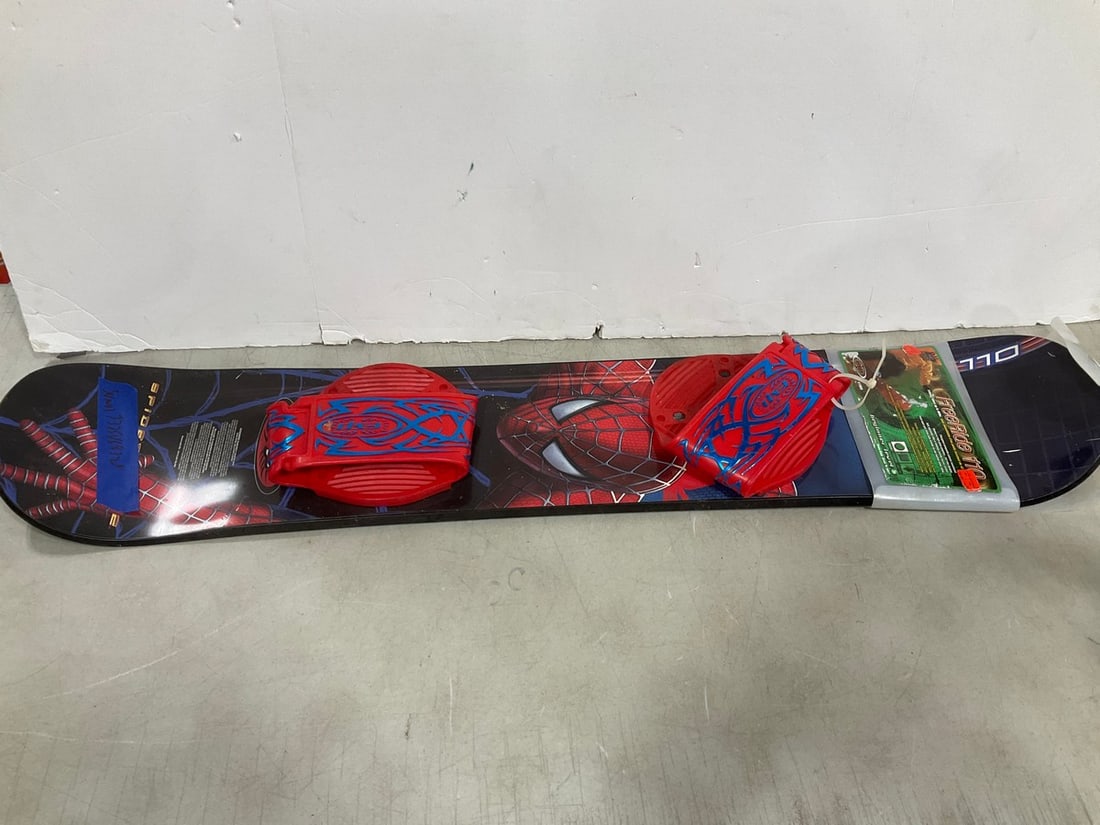 Freeride 110 Spiderman snowboard (1 of 1)