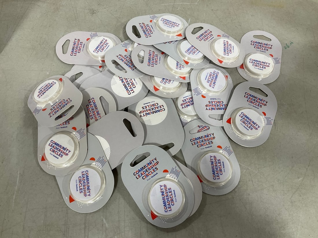 Community Leadership Circles pop sockets(new in package) (1 of 1)