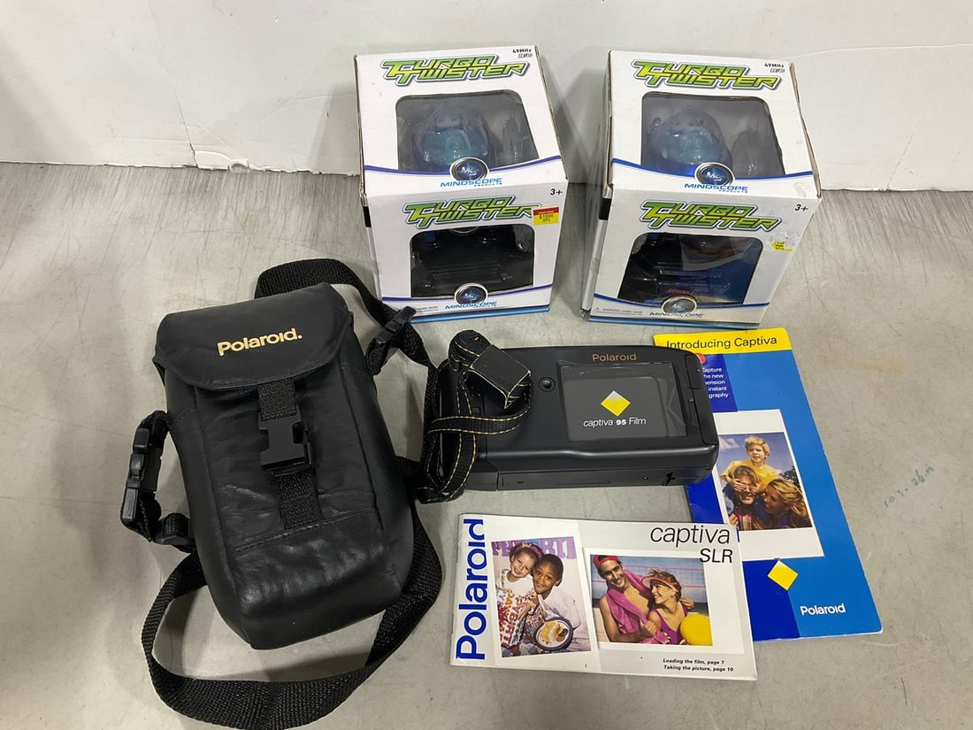 Turbo Twisters(new in box) and Polaroid camera with case and manual (1 of 1)