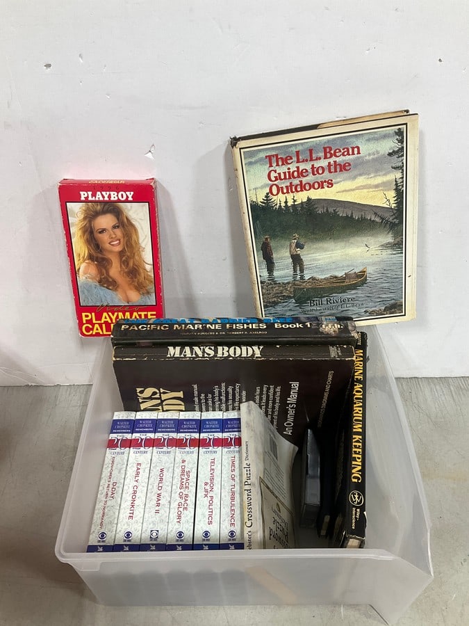 World War/politics VHS tapes and vintage books (1 of 1)