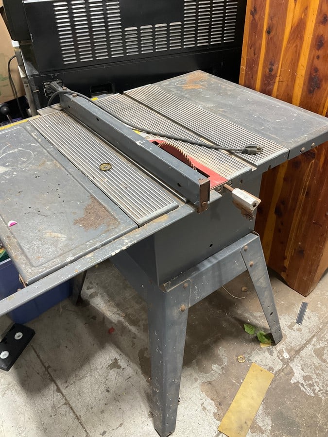 Sears workbench (model:113.299210) (1 of 1)