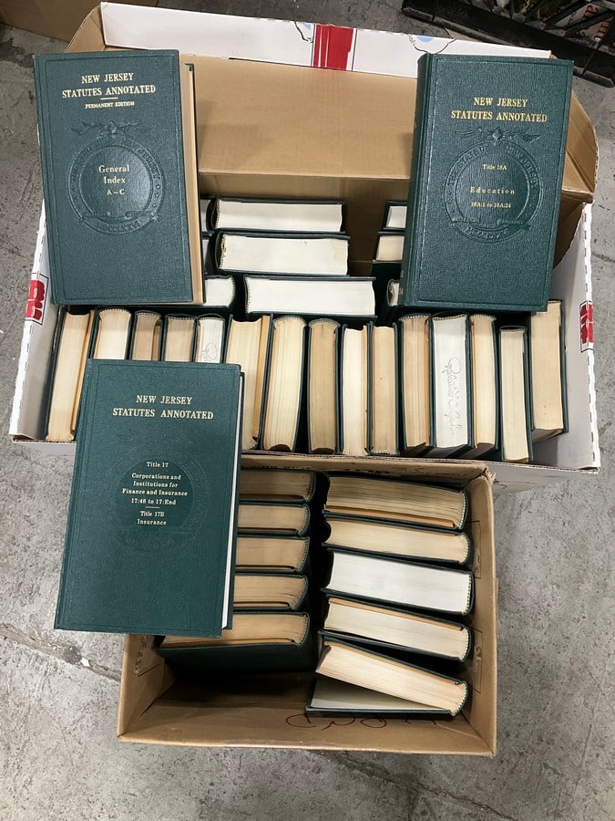 Large lot of law books (1 of 1)