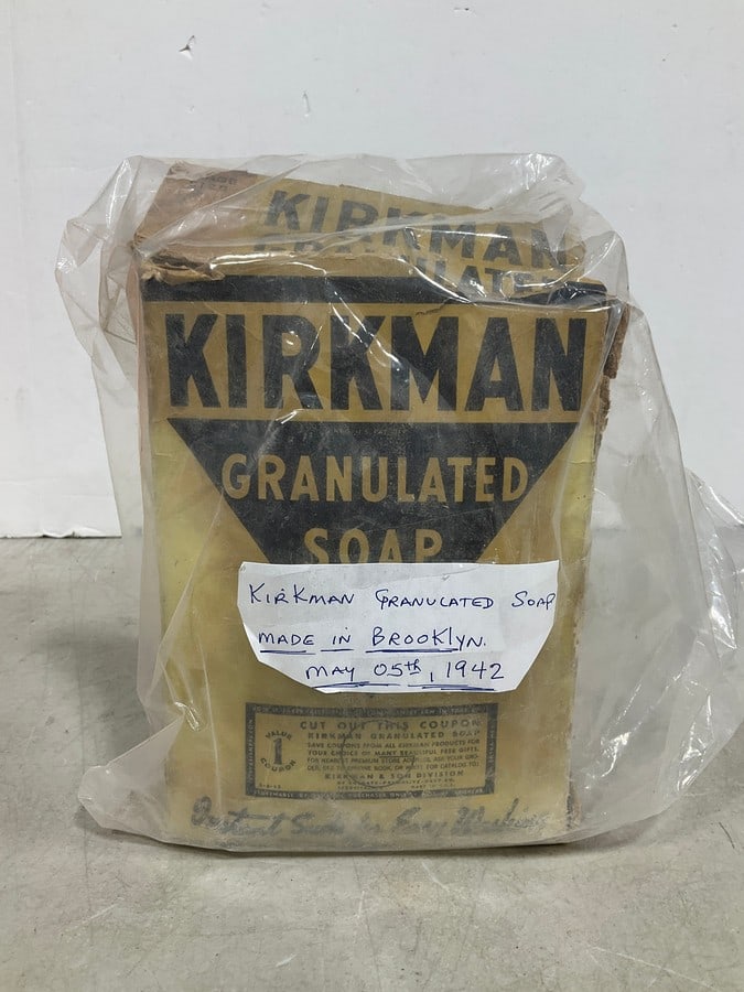 1942 Kirkman granulated soap made in Brooklyn: 1942 Kirkman granulated soap made in Brooklyn